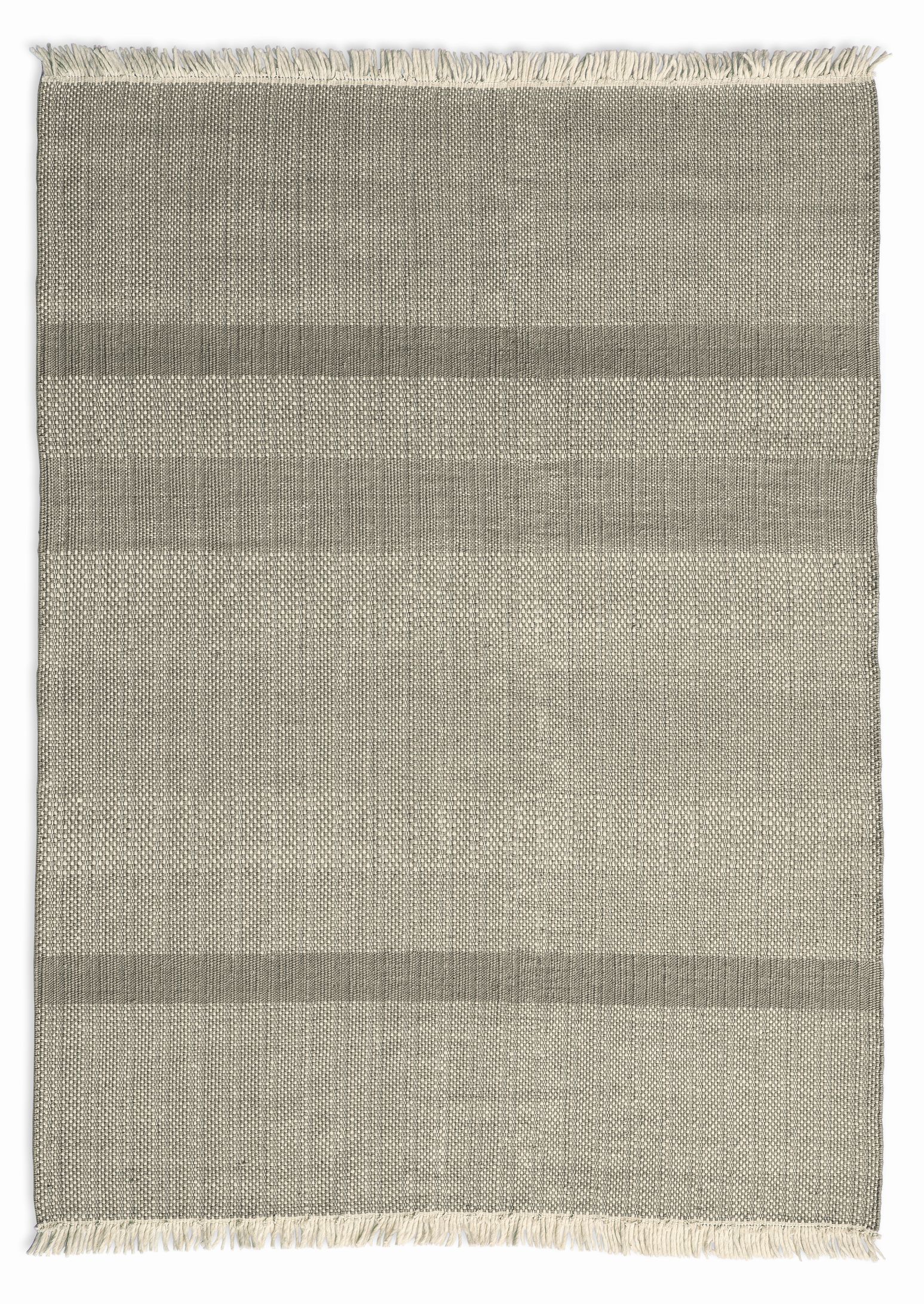 Nanimarquina Tres Texture Teppich in Perle, 200x300 cm, Detailaufnahme des gewebten Wollteppichs mit Fransen.