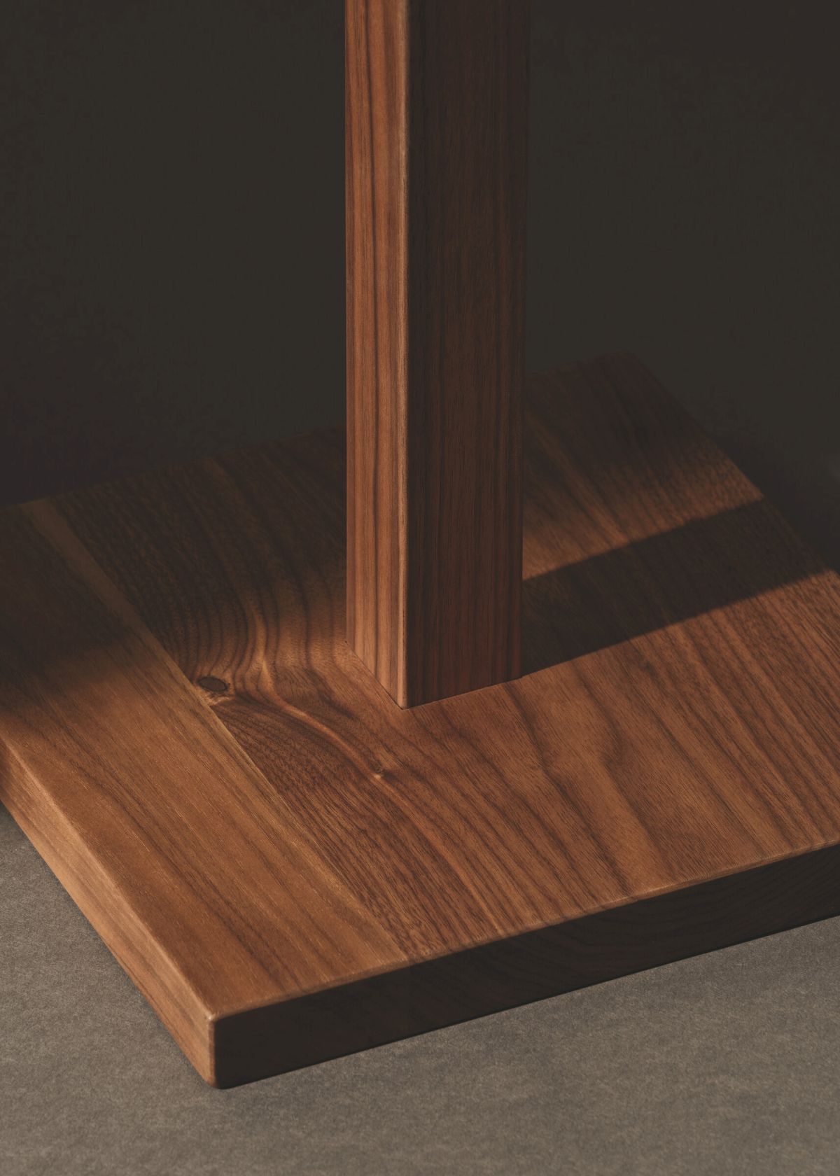 Peana Molina Beistelltisch Santa & Cole