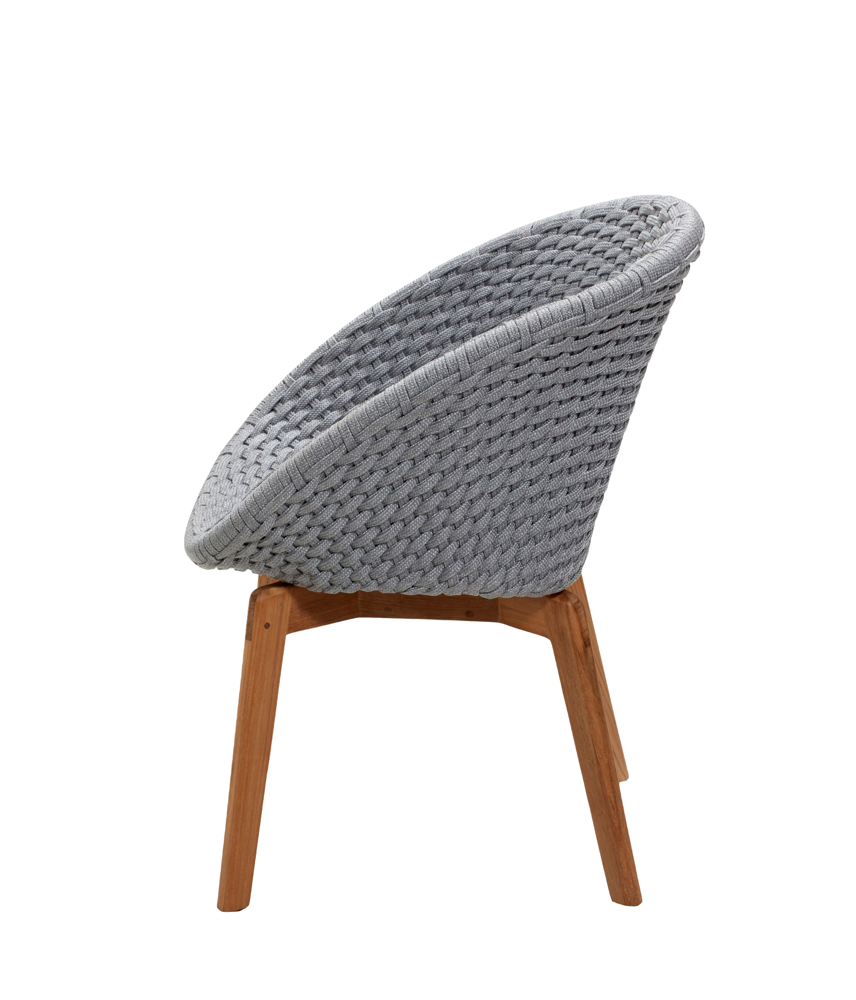 Peacock Sessel für den Garten, hellgraues Rope-Design und Holzbeine. Outdoor Sitzmöbel.