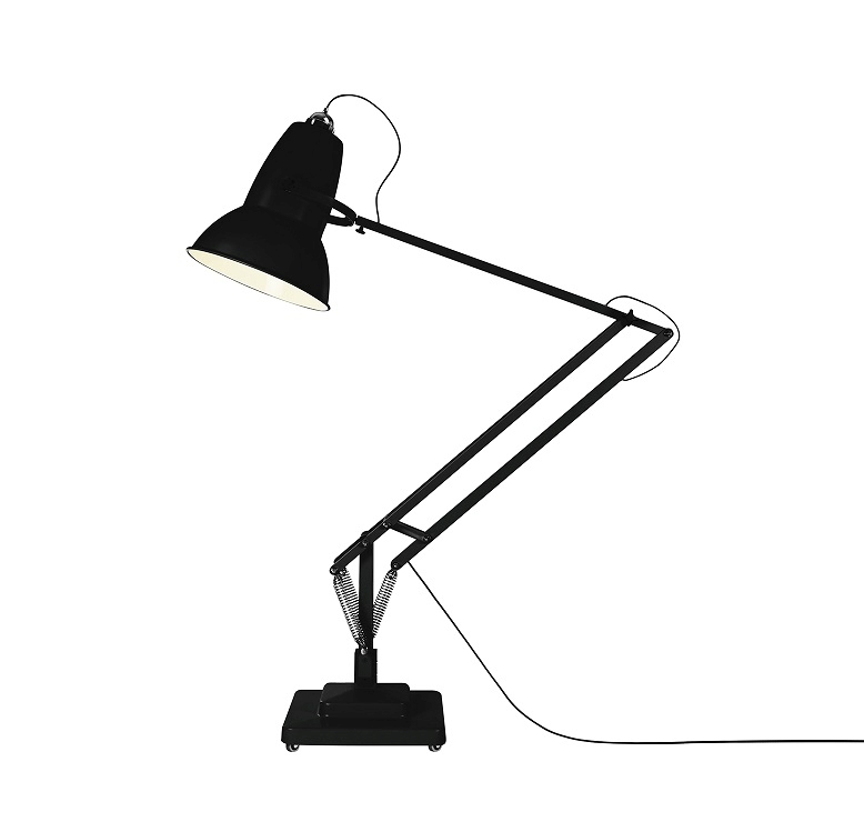 Schwarze Anglepoise Original 1227 Giant Stehleuchte für Innenräume, verstellbare Schreibtischlampe im modernen Design.