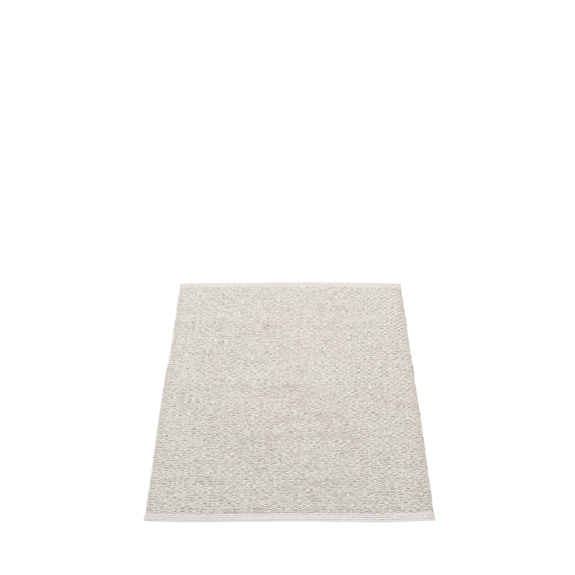 Svea Kunststoffteppich von Pappelina in Steinoptik, 70x90 cm, ideal für drinnen und draußen.