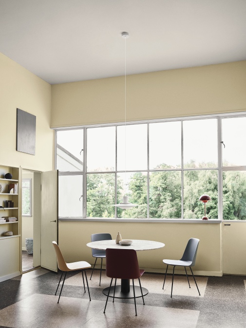 Rely Stuhl HW6 / HW7 / HW8 / HW9 AndTradition