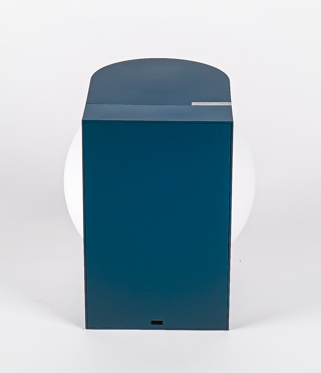 Blaue Plat Reading Lamp Tischleuchte von house of home, moderne Nachttischlampe für Schlafzimmer.