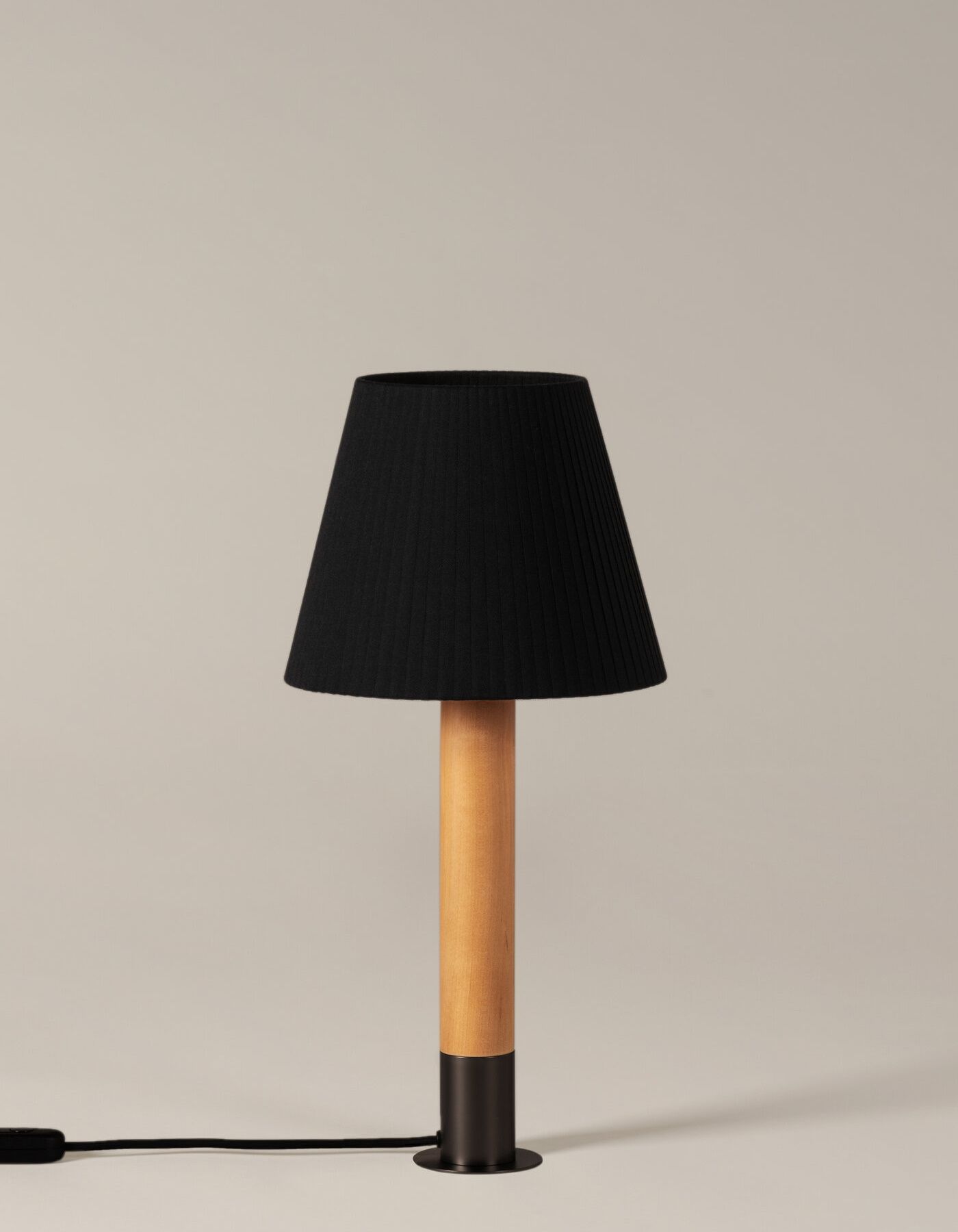 Basica Tischleuchte Santa & Cole