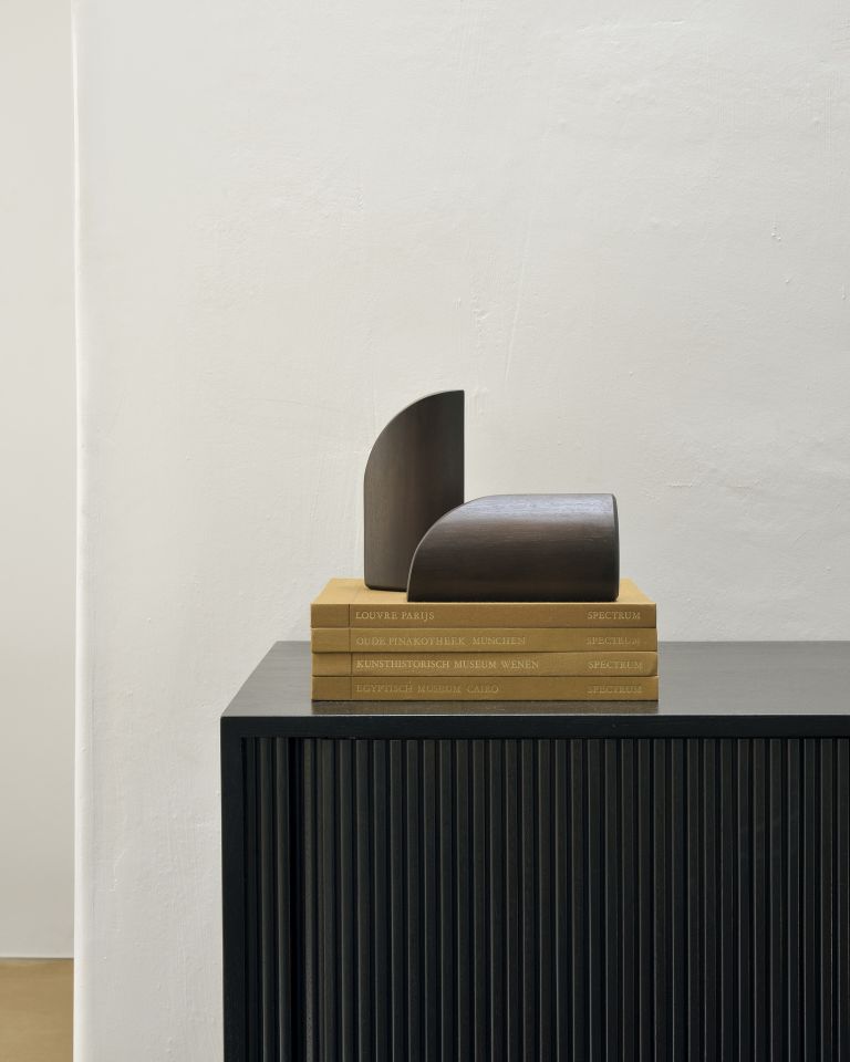 Roller Max Anrichte mit 2 Türen Teak schwarz Ethnicraft