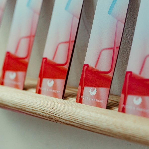 D:001 Wandregal Fuchs & Habicht