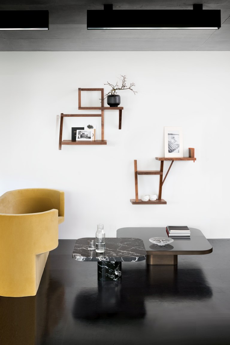 Bow Coffee Table Couchtisch No. 3 ClassiCon