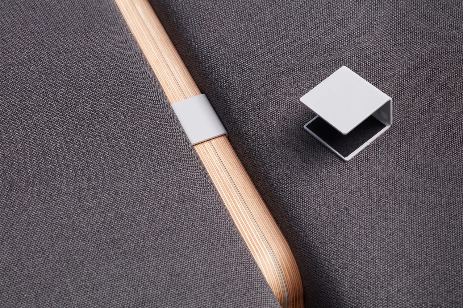 Paar Klammern für Stapelliege Müller Möbelwerkstätten