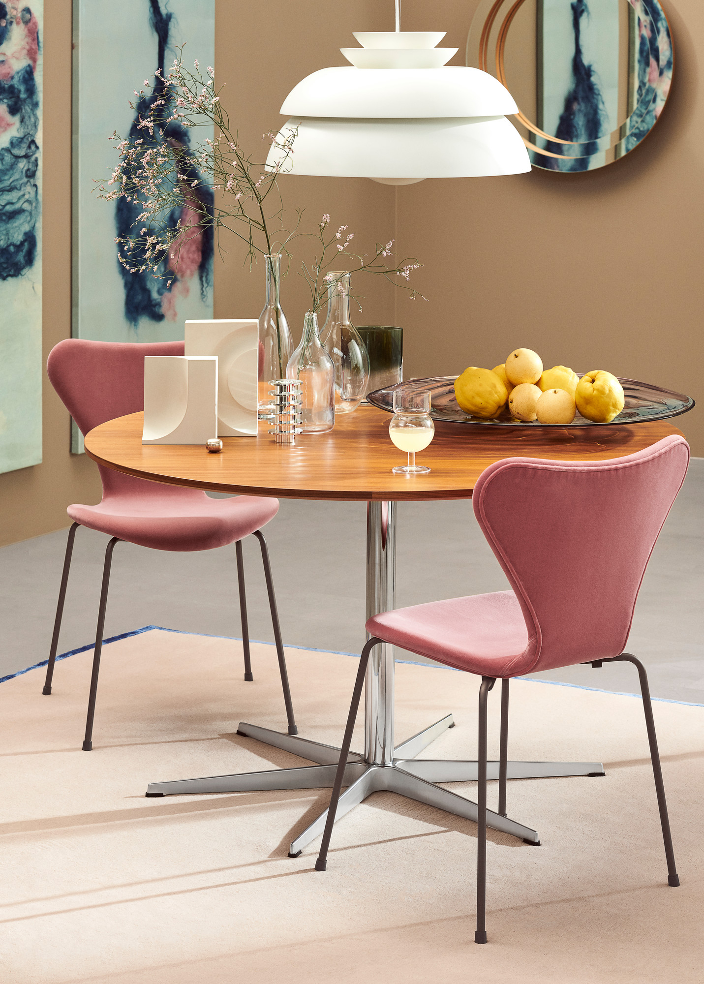 Series 7 3107 Belfast Stuhl Vollpolster Samt Fritz Hansen dunkel pflaume