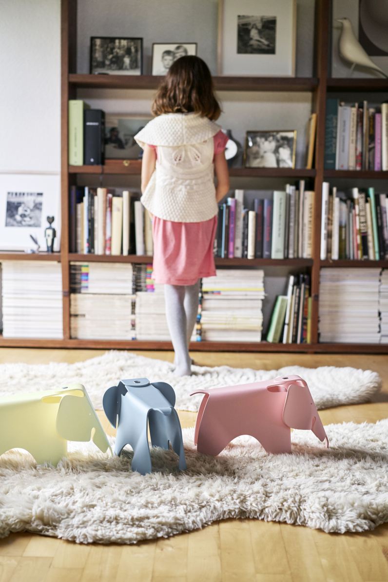 Eames Elephant Small klein RE Vitra 