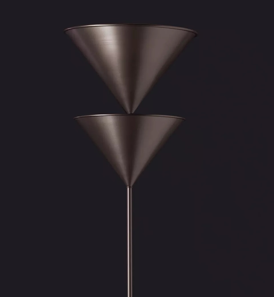 Pascal Stehleuchte von Oluce: Moderne Stehlampe mit zwei konischen Lampenschirmen in Braun.
