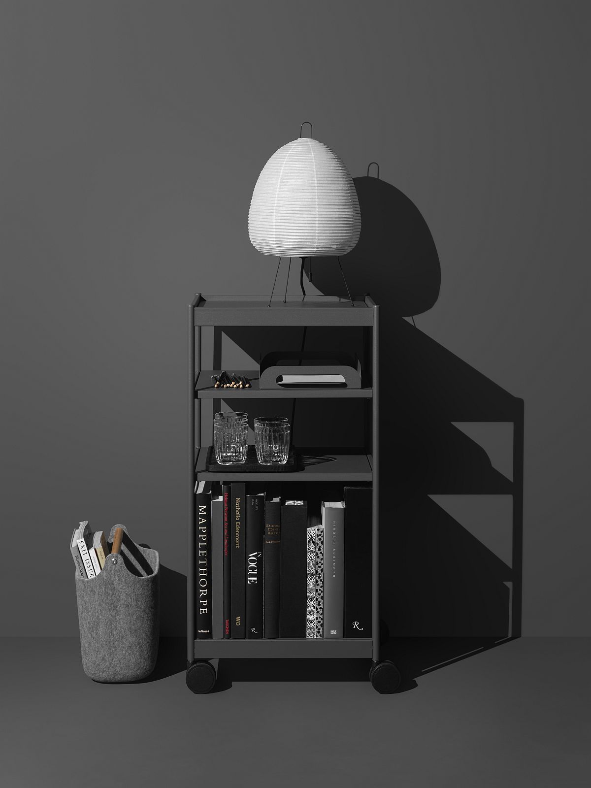 Beside Office Trolley Regalelement mit Lampe, Büchern und Gläsern. Moderner Rollcontainer für Büro und Wohnraum.