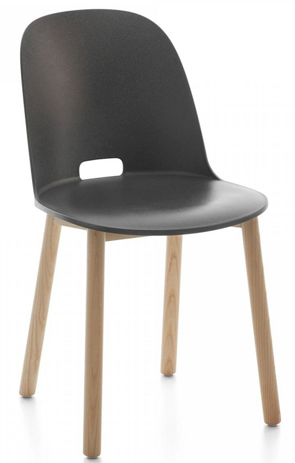 Alfi Chair Stuhl mit hoher Rückenlehne, dunkelgraue Sitzschale und helle Holzbeine.
