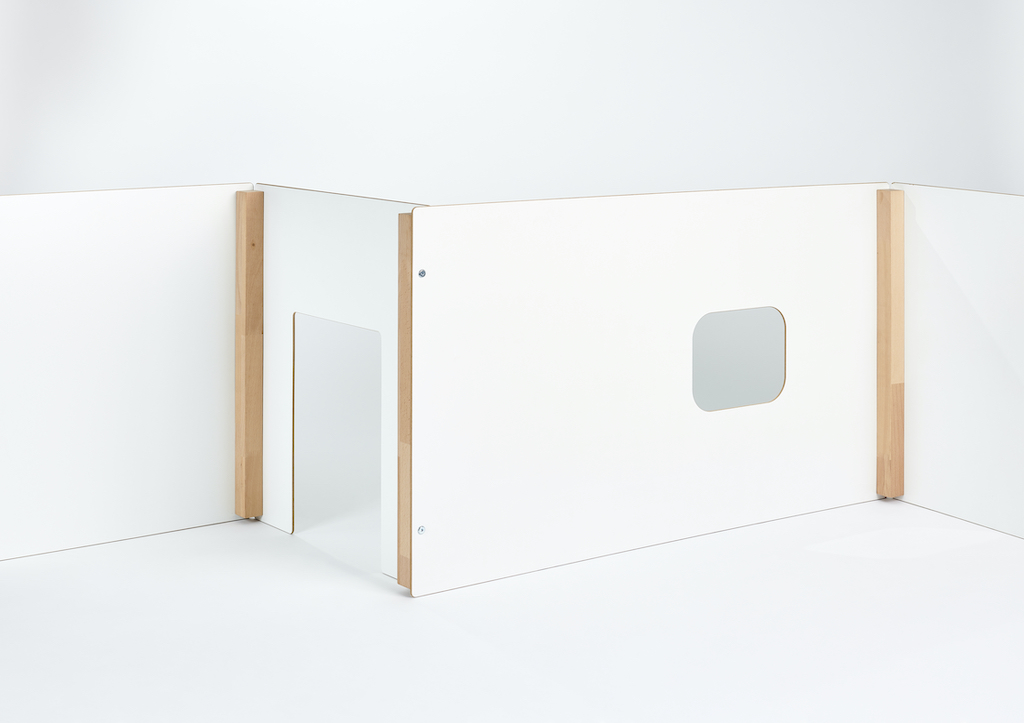 Tojo Kids Spielwand: Weiße Kindermöbel Spielwand mit Fenster und Durchgang für Kinderzimmer.