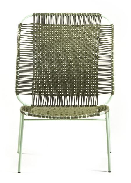 Cielo Lounge Chair, hoch, in Olive- und Pastellgrün. Outdoor Stuhl mit geflochtener Sitzfläche.
