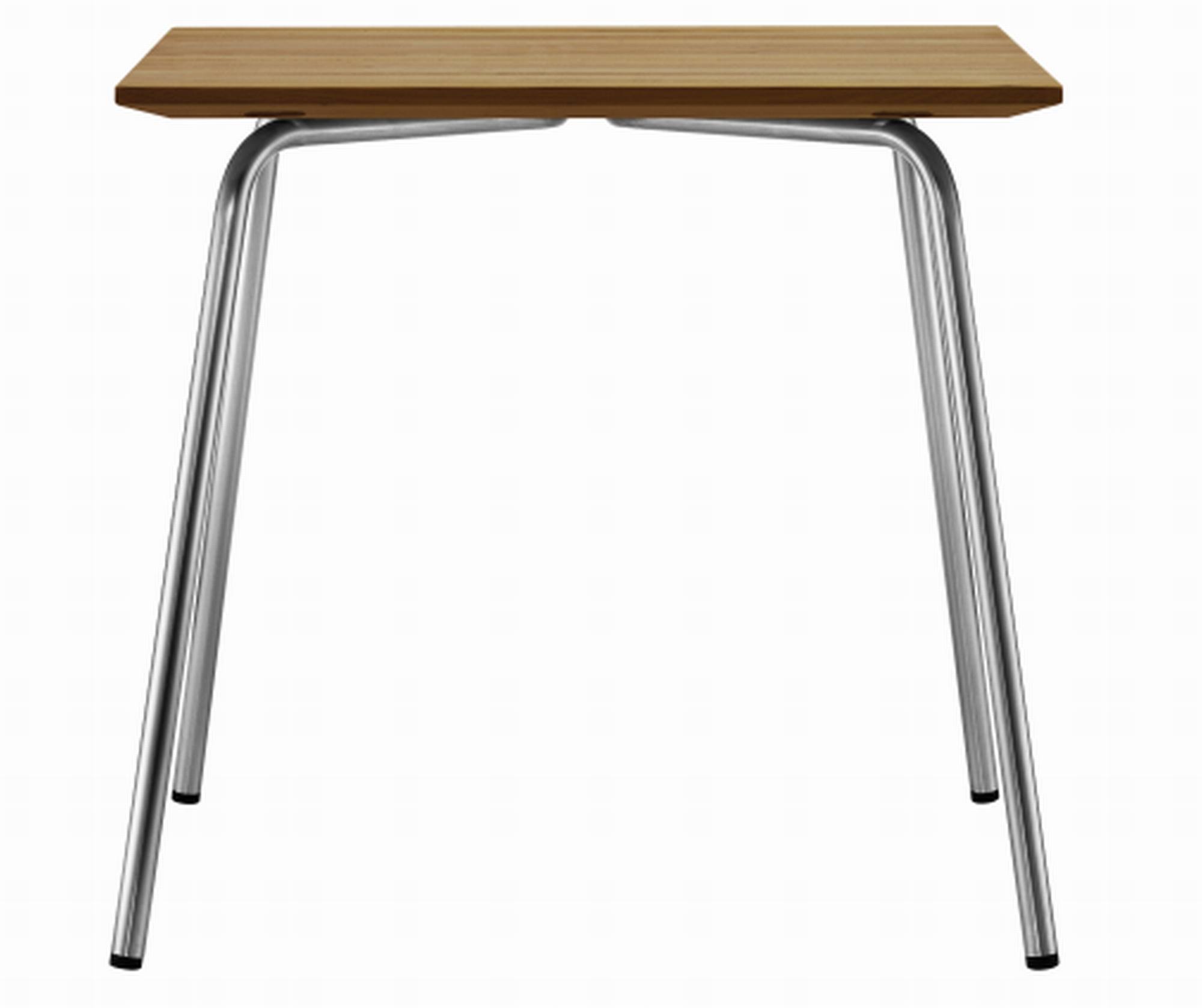 S 1040 Thonet Gartentisch mit Holzplatte und verchromtem Stahlrohrgestell für den Außenbereich.