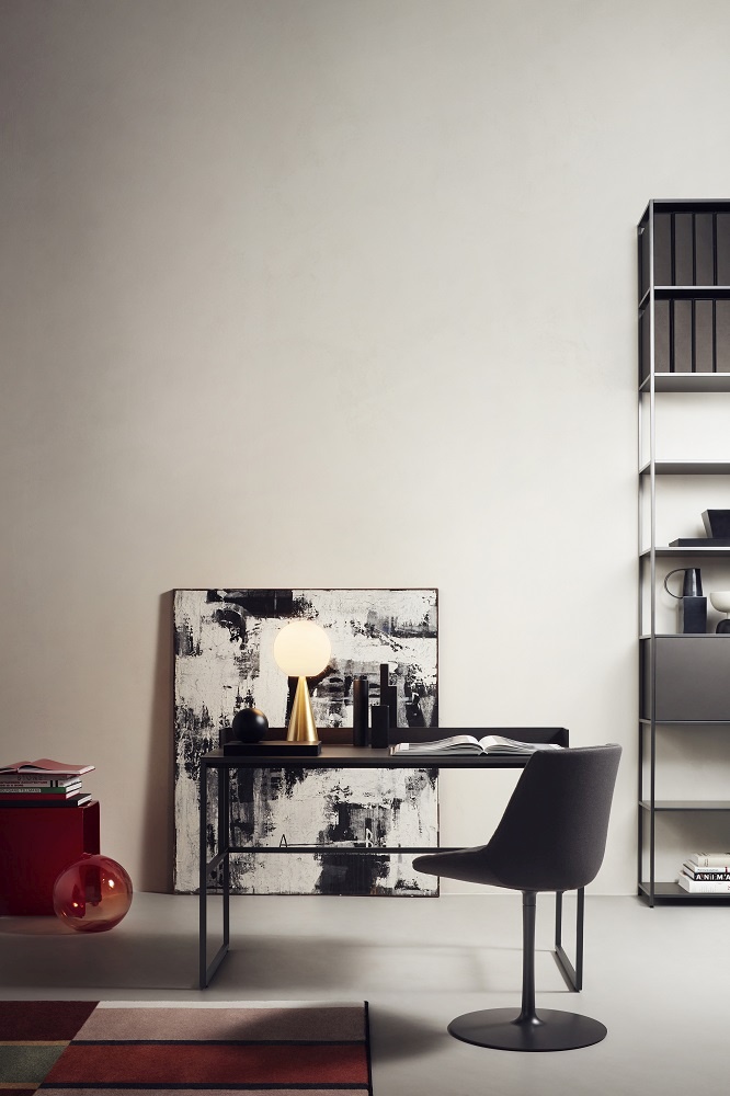 VENTI HOME LIGHT Desk Schreibtisch MDF Italia Blecheiche / Weiß matt