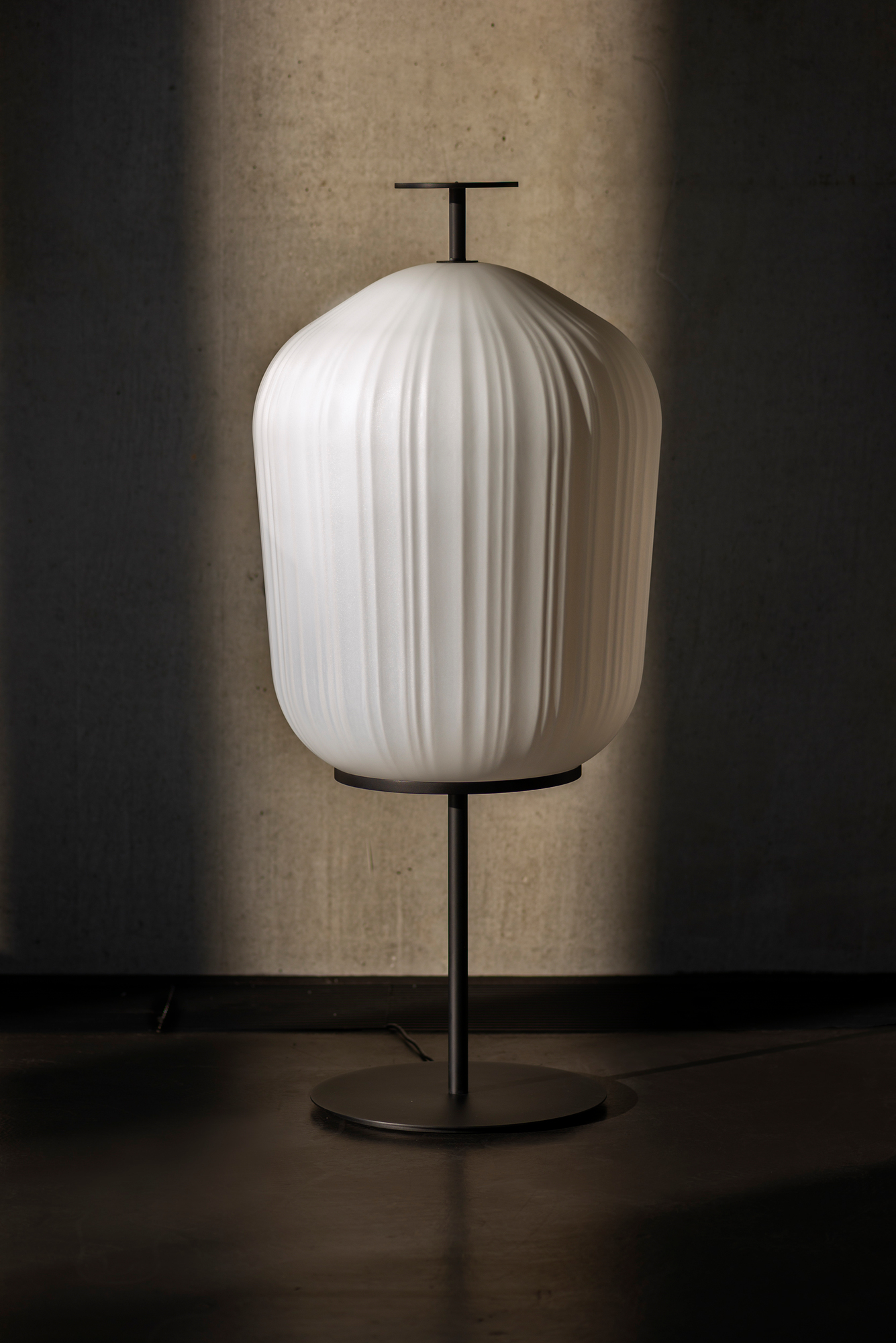 Plissée Floor Lamp Stehleuchte ClassiCon Bronze