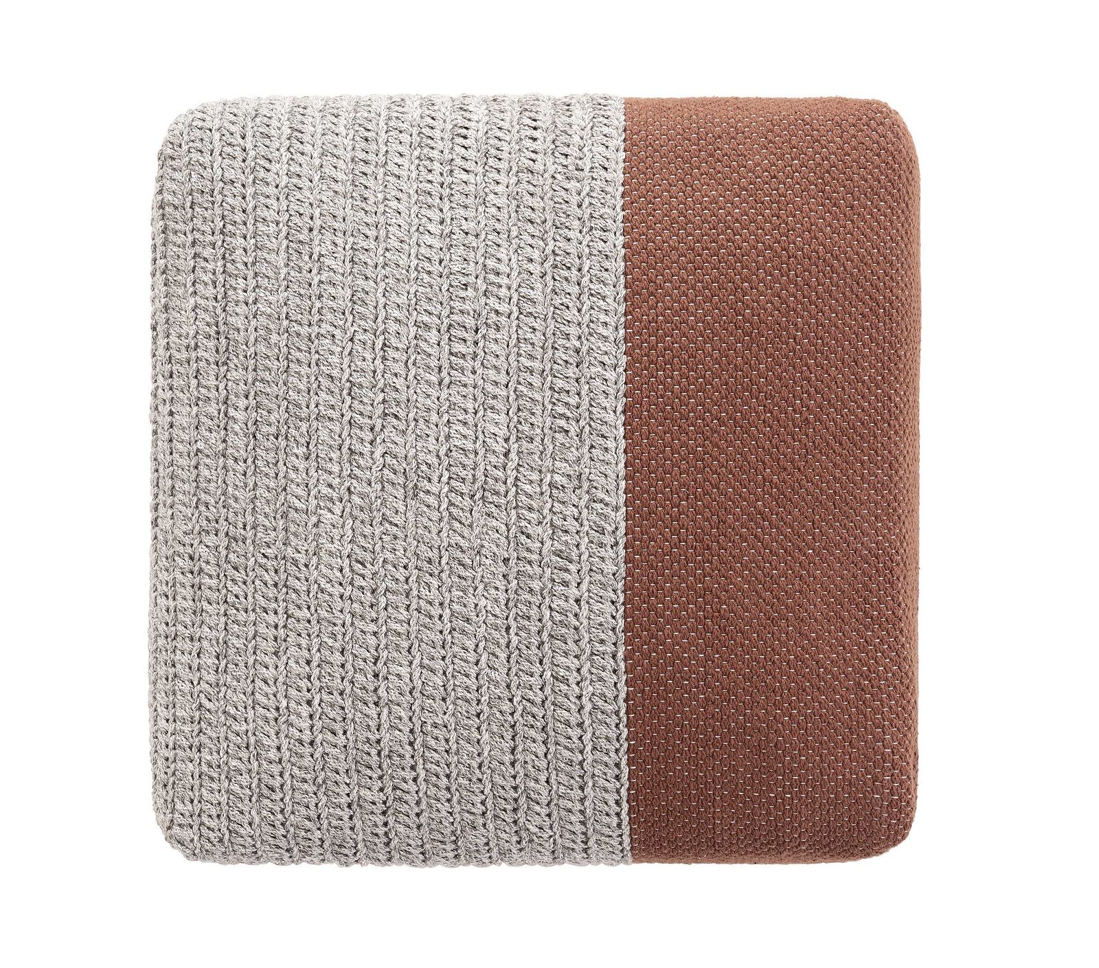 Mangas Outdoor Pouf Hocker von Gan, gestrickt und braun, für Garten und Terrasse.