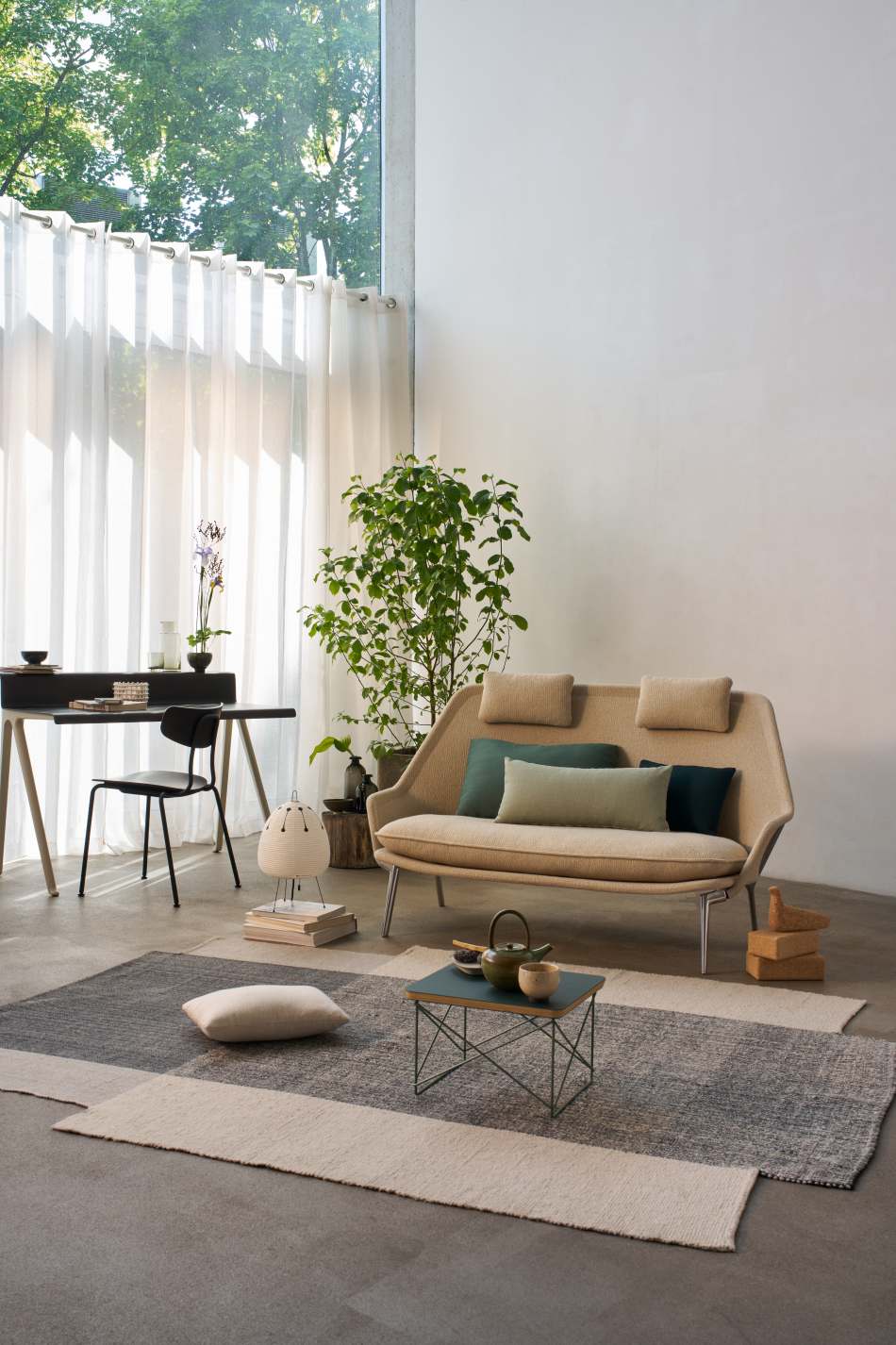 Occasional Table LTR Beistelltisch Linoleum Jade Vitra