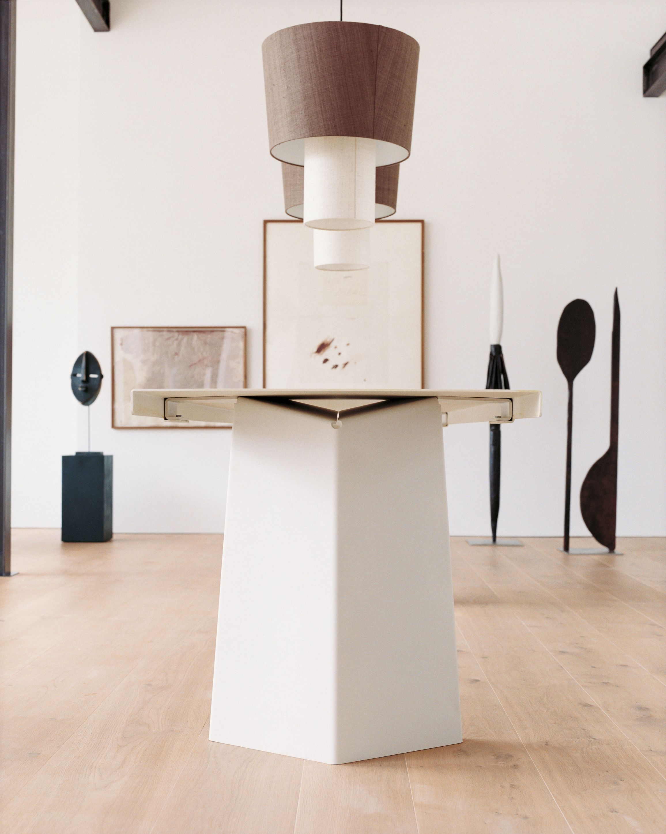 Pallas Tisch Indoor ClassiCon