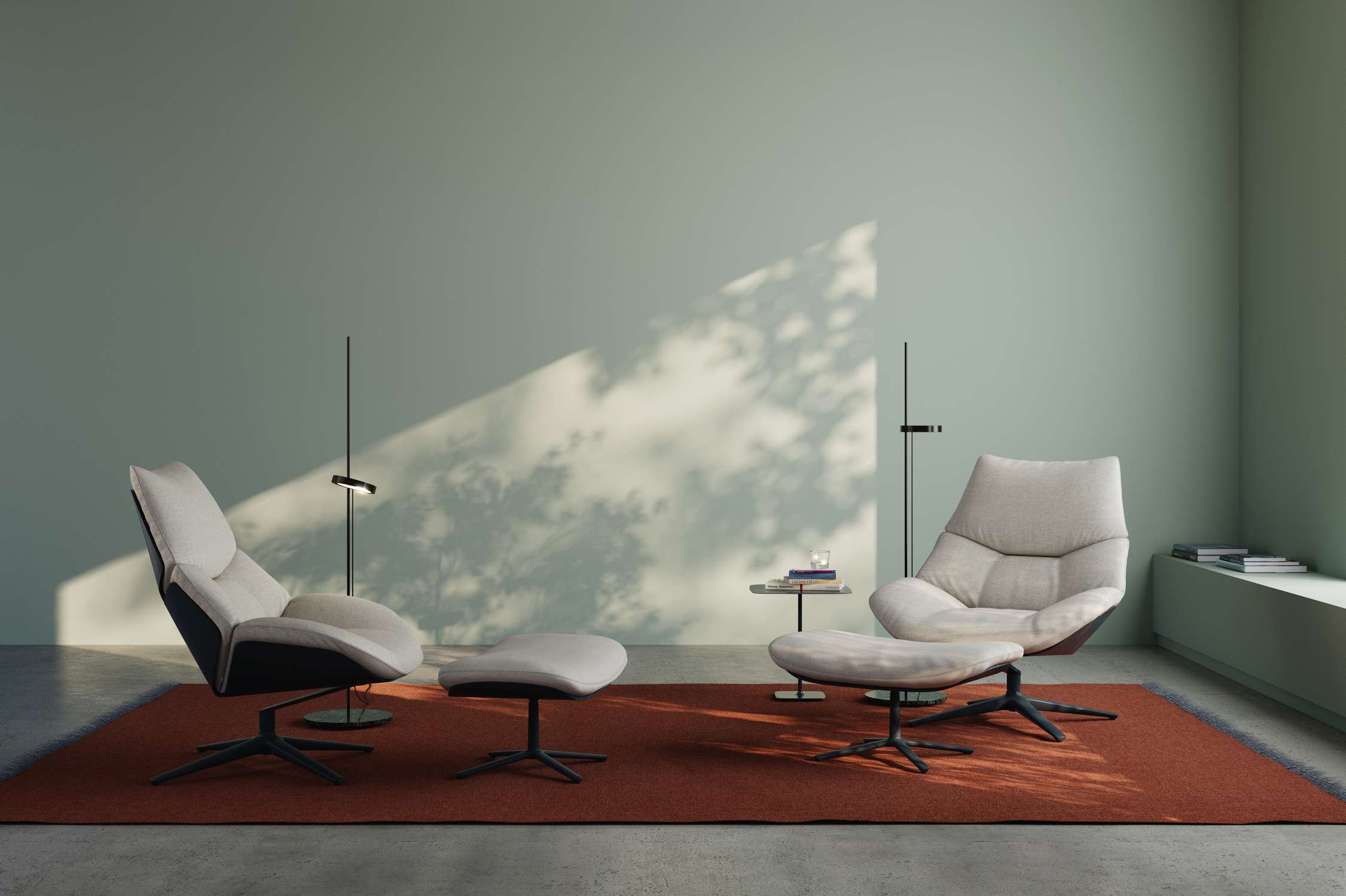 Zwei Shrimp 23 Ottoman Hocker von Cor in einem stilvollen Wohnzimmer mit Teppich.