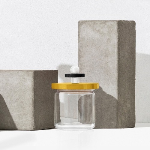 Alessi Küchendose ES16/75 mit gelbem Deckel und schwarz-weißem Knauf, Glasbehälter für die Küche.