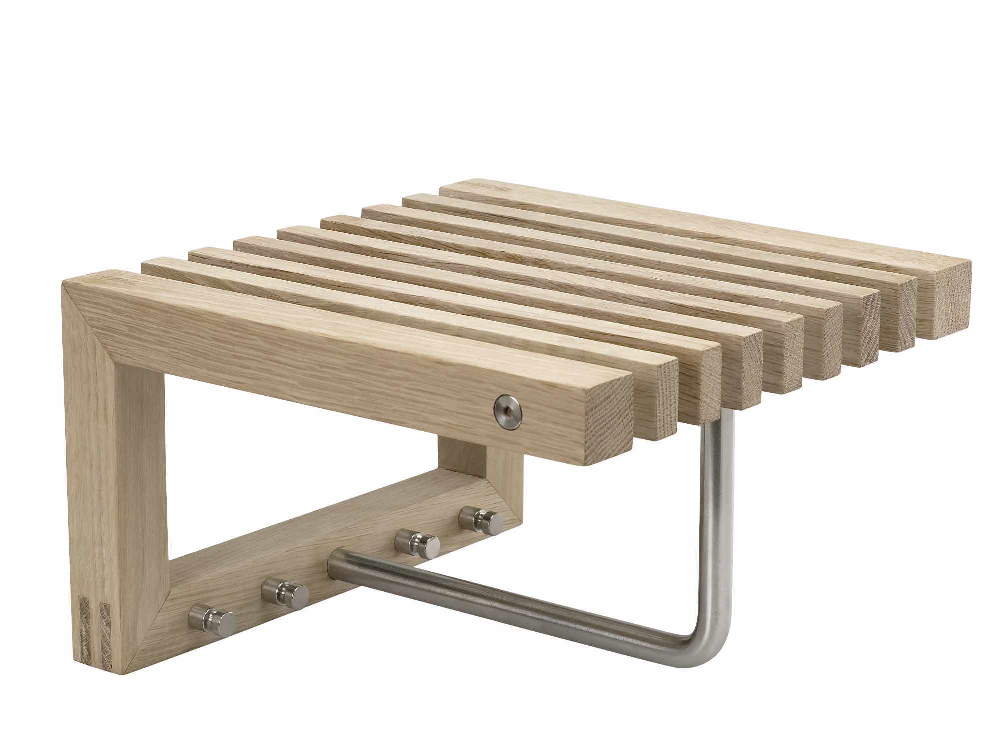 Skagerak Cutter Mini Wandgarderobe aus Teakholz mit Ablage und Kleiderstange aus Metall.