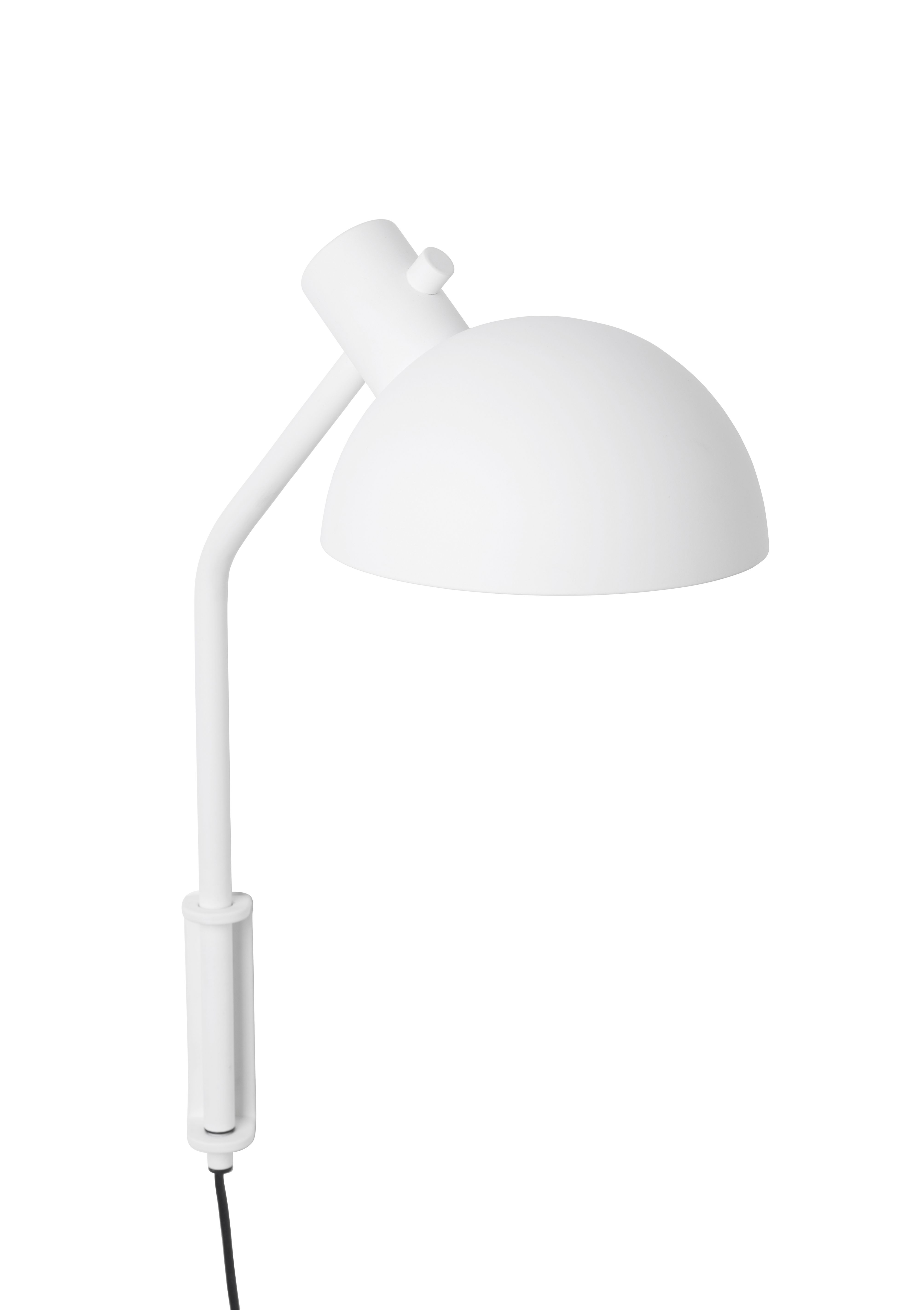 Weiße MO300 Wandleuchte von Carl Hansen & Søn, modernes Design für Wohnzimmer und Schlafzimmer.