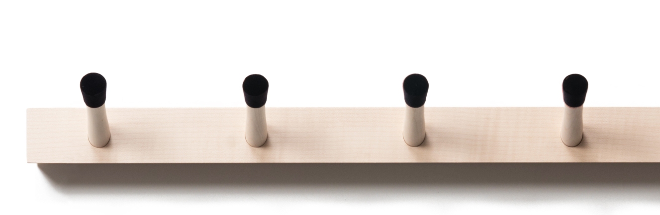 Rechenbeispiel Hakenleiste Nils Holger Moormann B 53 cm Schwarz