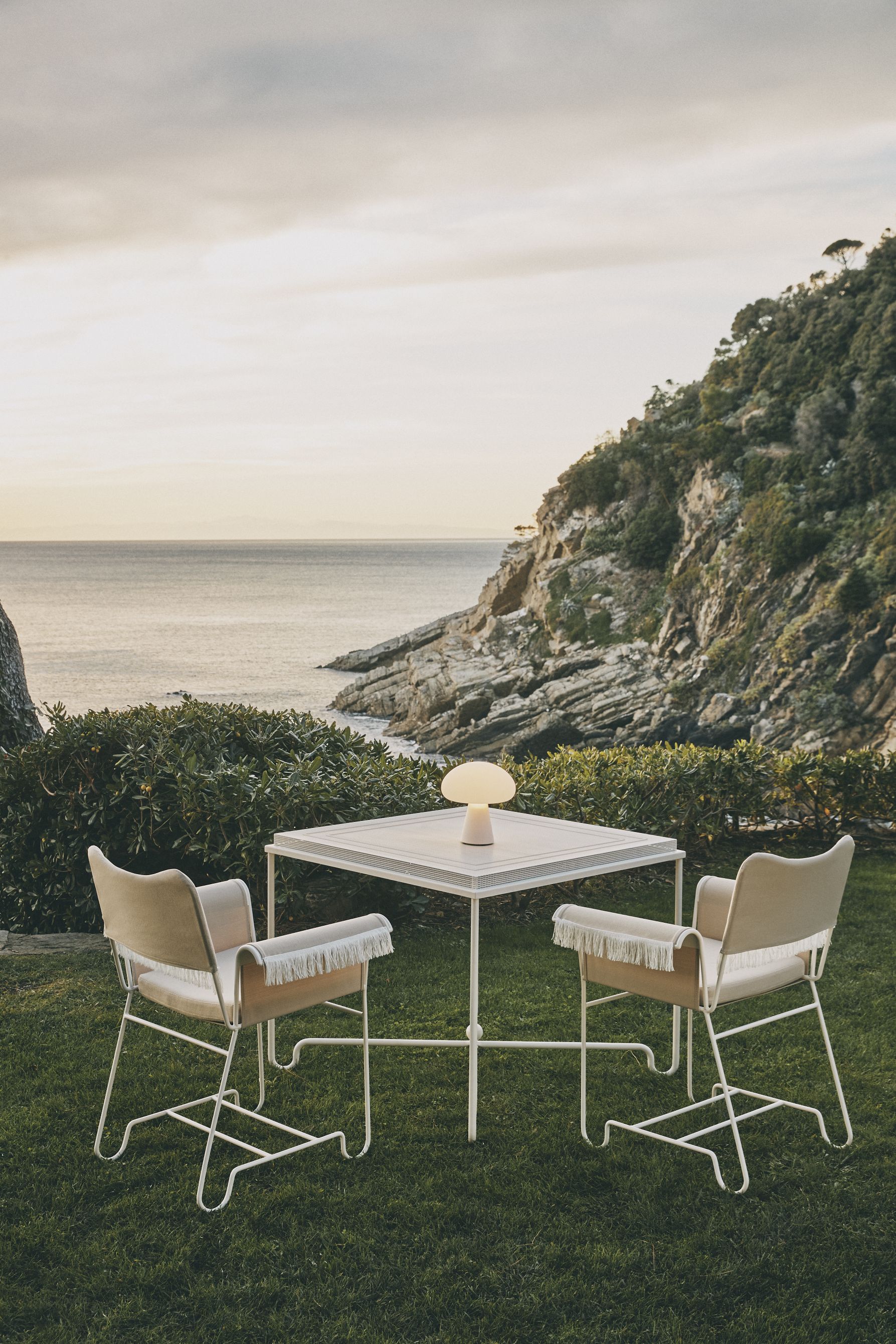 Obello Akkutischleuchte  Gubi EINZELSTÜCK