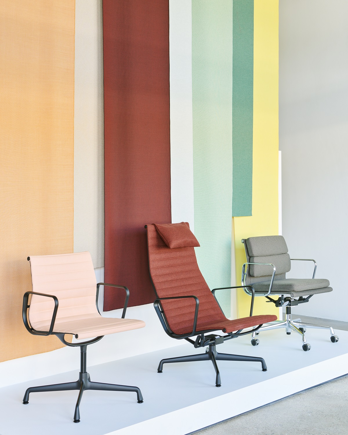 Soft Pad Chair EA217 / EA 217 Sessel Vitra