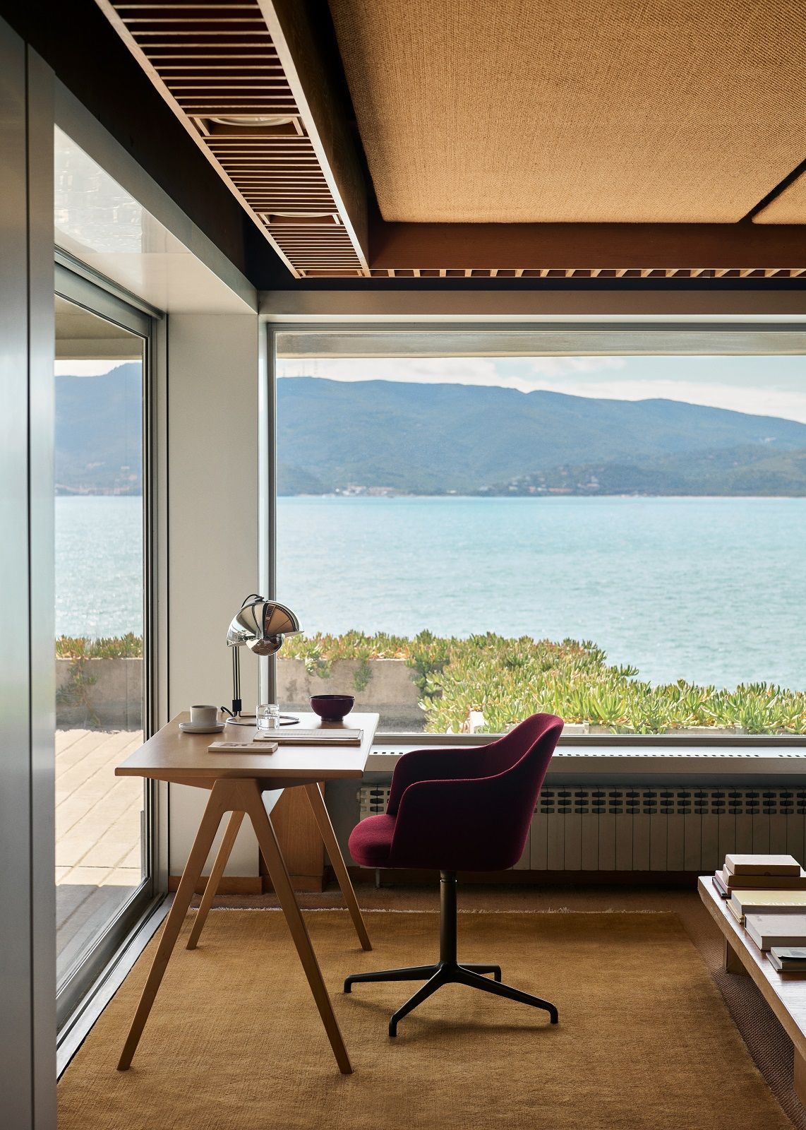 Daystak RD2 / RD3 Table Tisch / Schreibtisch AndTradition