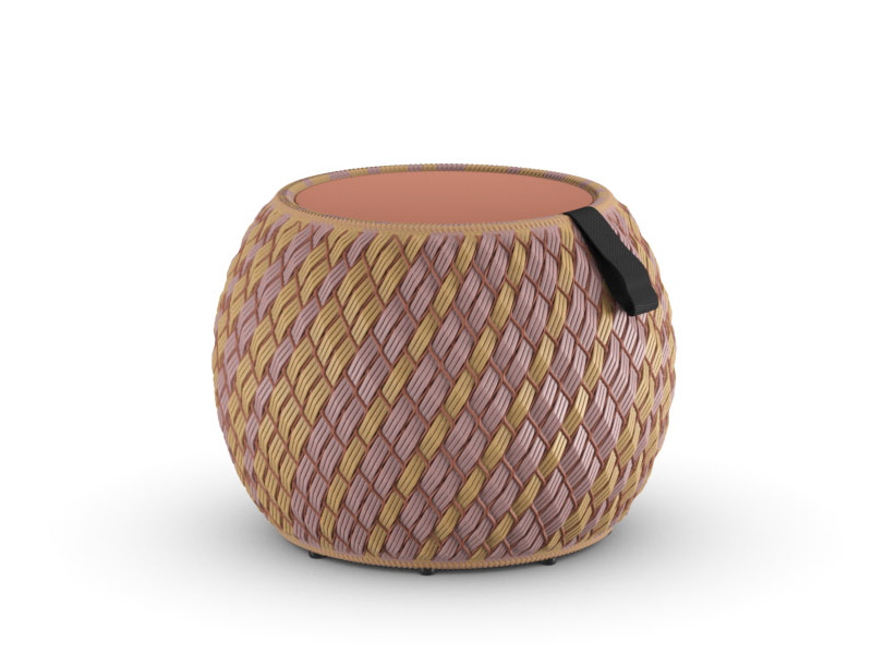 Dala Beistelltisch von Dedon, geflochten, rund, in Rosa und Beige mit Tragegriff.