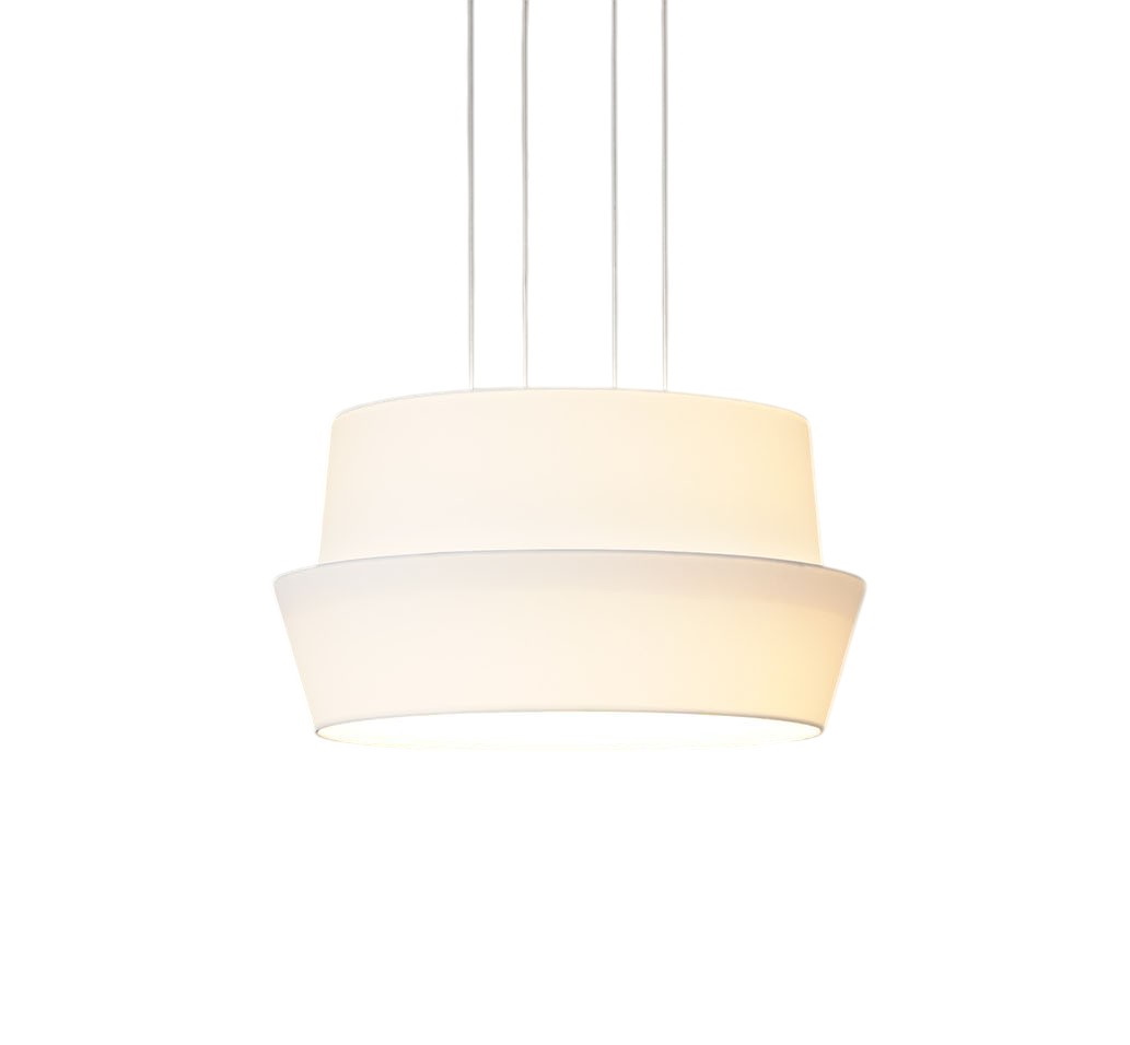 Weiße Fly Pendelleuchte von Maigrau: Moderne Hängelampe für stilvolle Beleuchtung im Innenbereich.