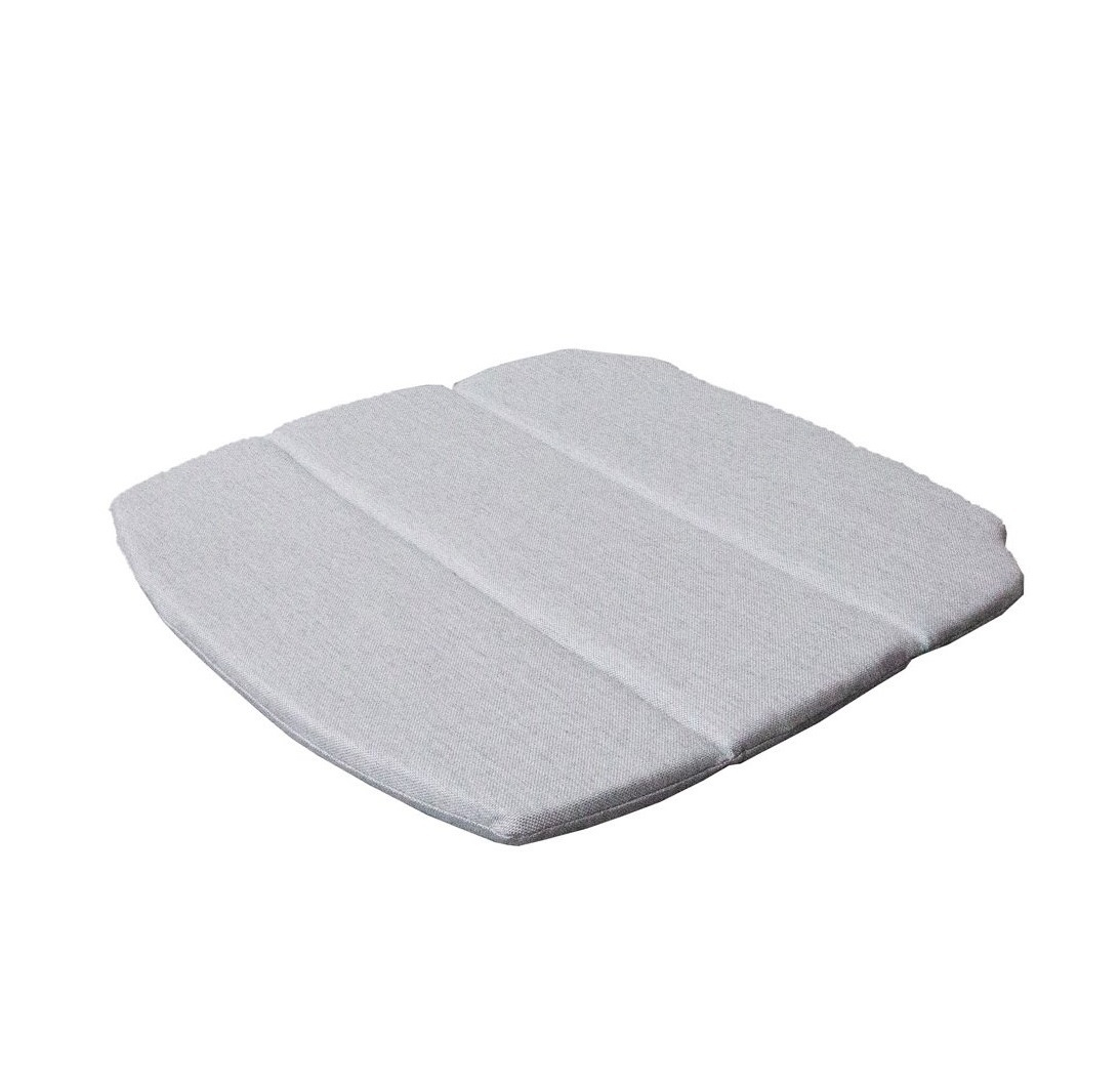 Hellgraues Breeze Kissen für Cane-Line Outdoor Stuhl mit Vierfußgestell, bequeme Sitzauflage.