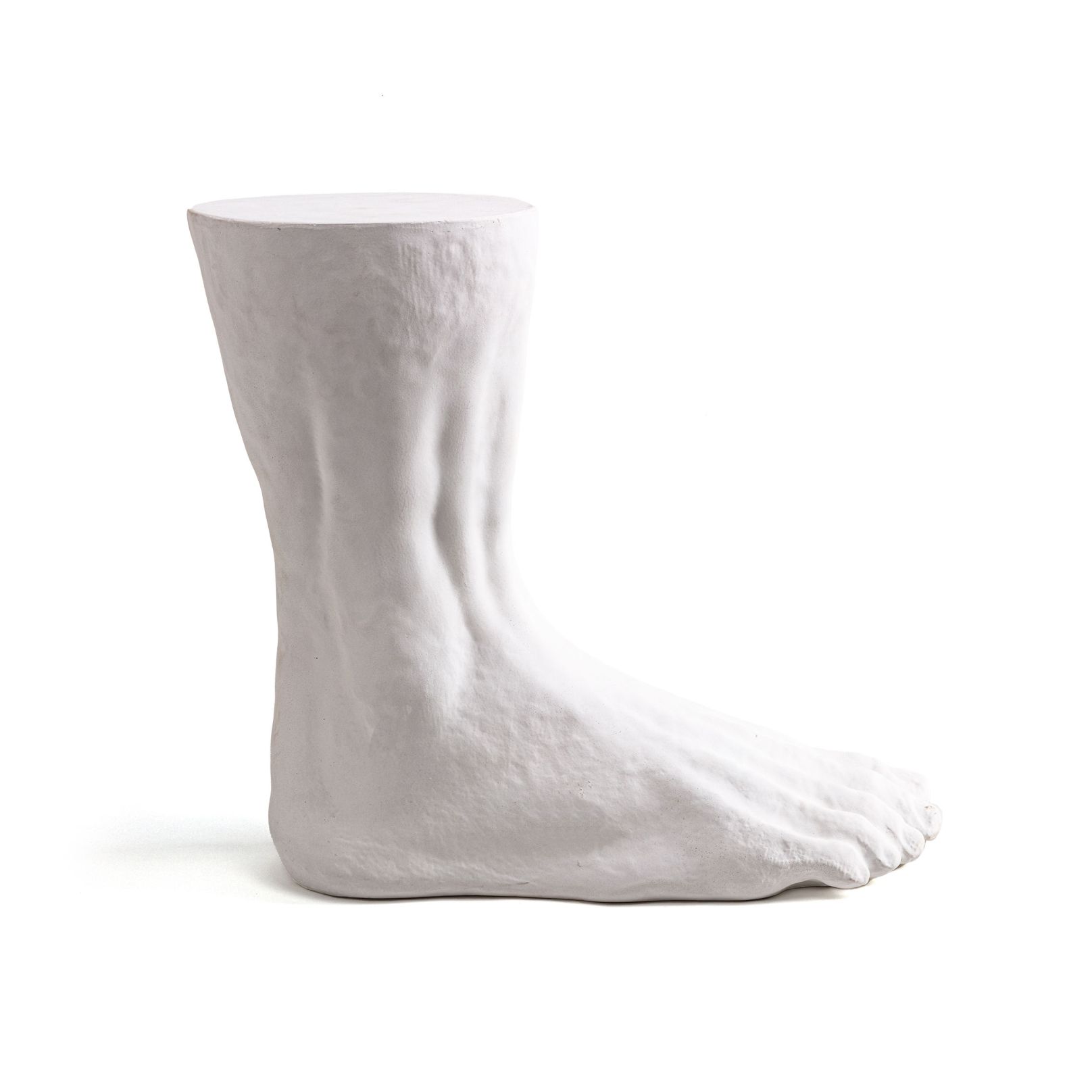 Weißer Colossus Beistelltisch von Seletti in Form eines Fußes, modernes Möbeldesign für Wohnzimmer.