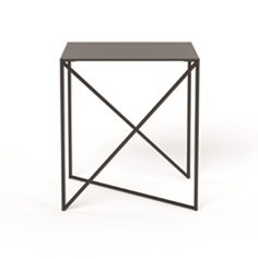 Schwarzer DOT Beistelltisch von Grupa mit minimalistischem Design und Metallgestell für Wohnzimmer und Schlafzimmer.