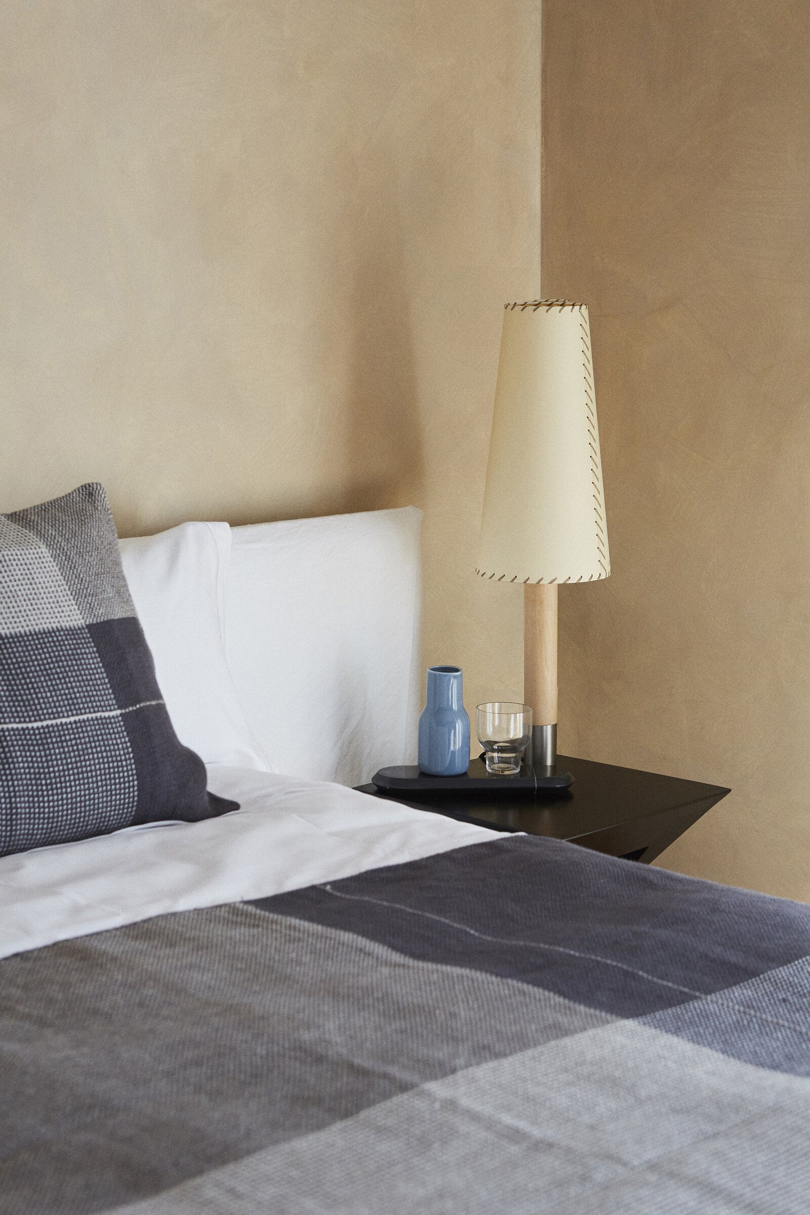 Basica Tischleuchte Santa & Cole