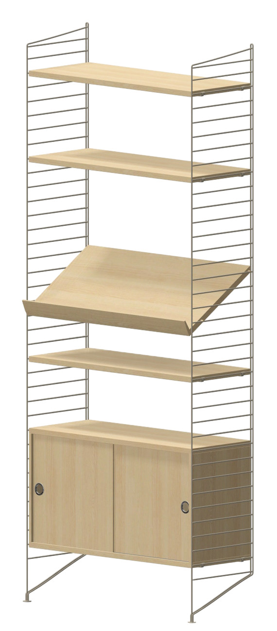 Wohnzimmer String Regal mit hellen Holzregalen und Schrankelement, modernes modulares Regalsystem.