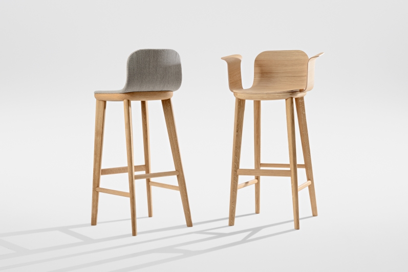 Aeon Comfort Barstool Barhocker mit Armlehnen Zeitraum