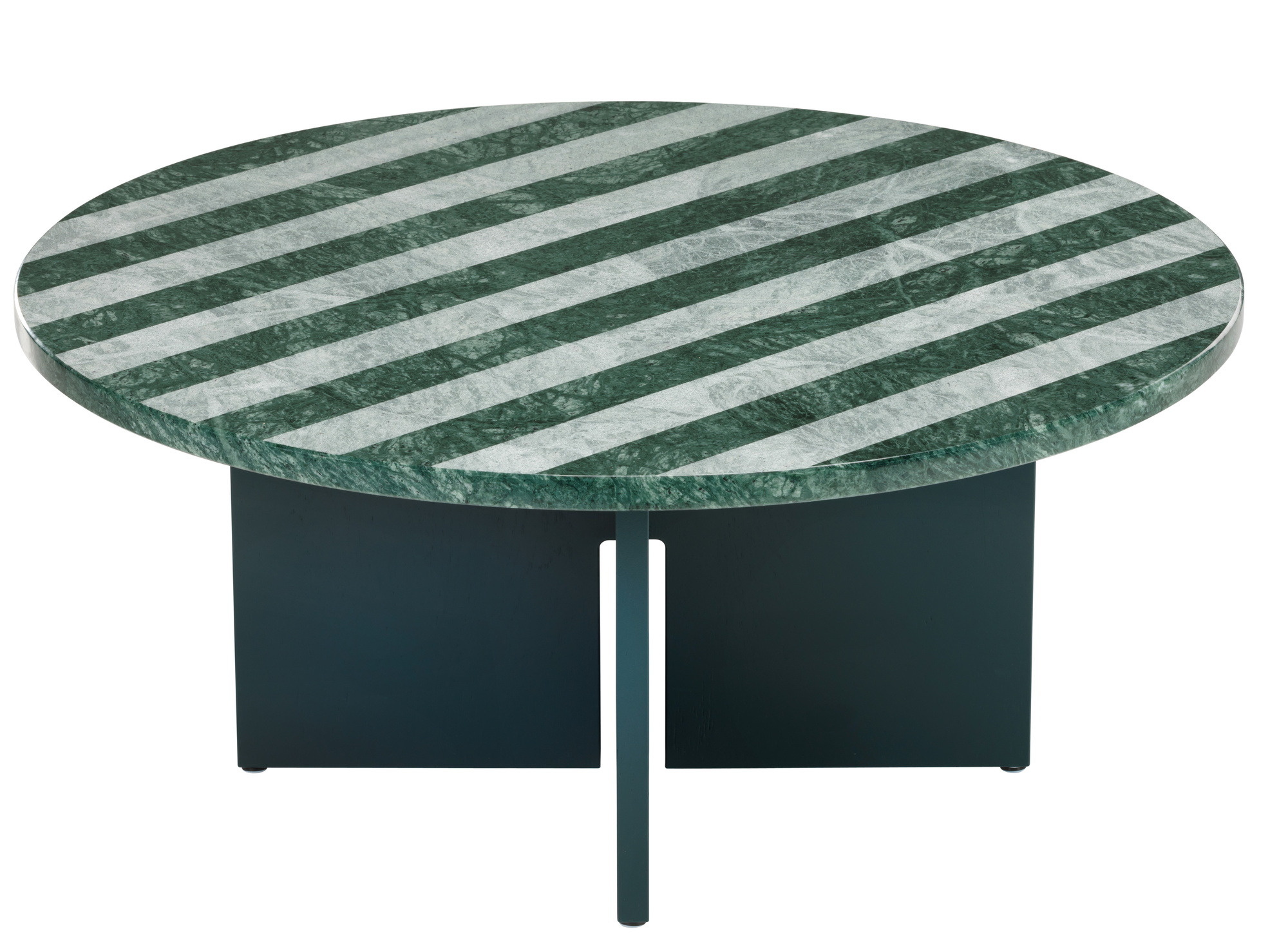 Runder Couchtisch Favius mit grün-weiß gestreifter Marmorplatte und dunkelblauem Metallfuß.