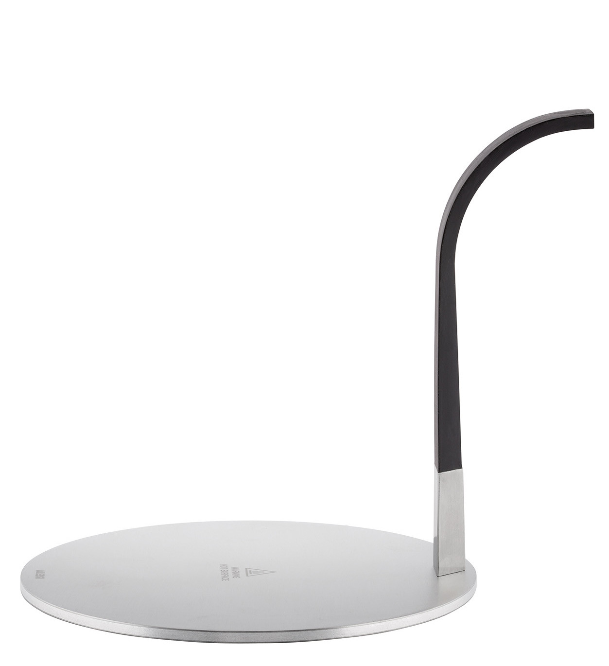 Little Helper Induktionsadapter von Alessi für Espressokocher, silberne Adapterplatte mit schwarzem Griff.