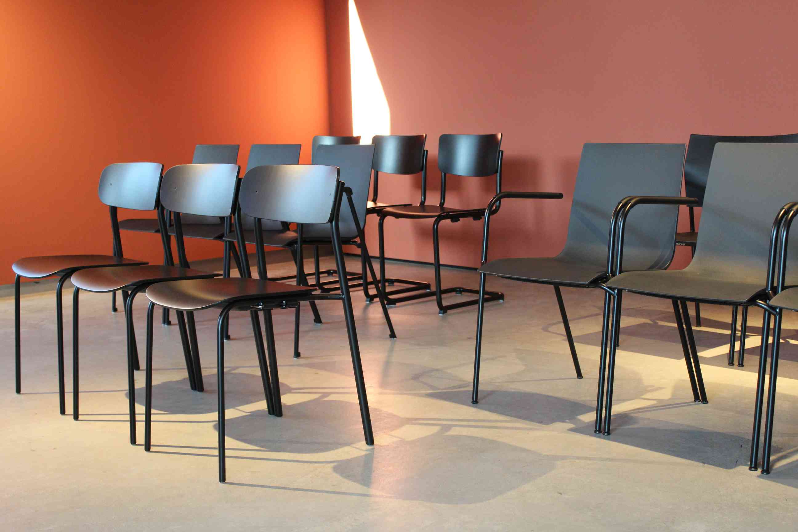 S 243 / S243 Stahlrohr Stuhl Thonet