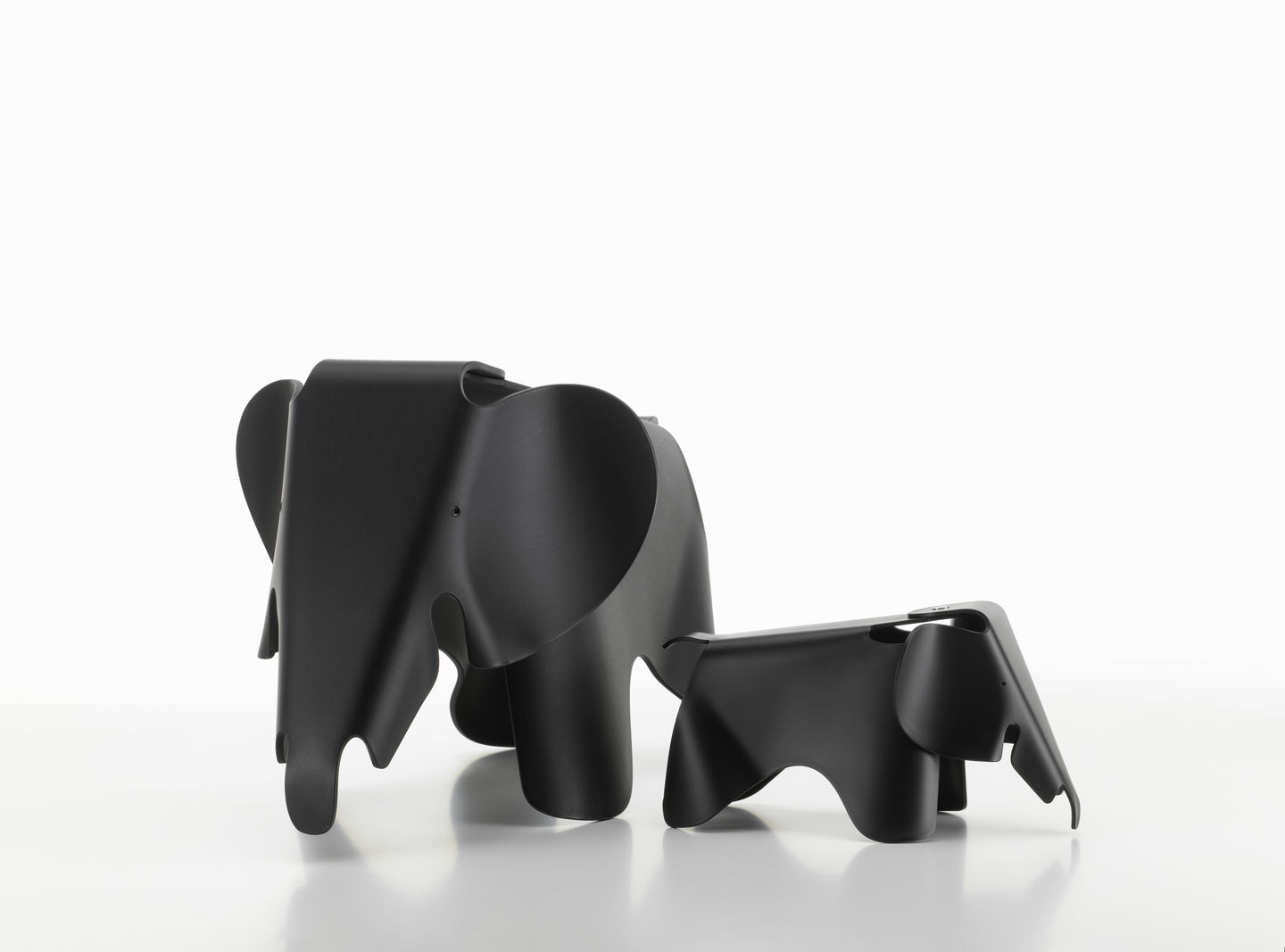 Eames Elephant Hocker RE Vitra Tiefschwarz