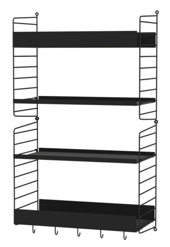 Schwarzes String Regal mit drei Regalböden und Hakenleiste für die Wandmontage.