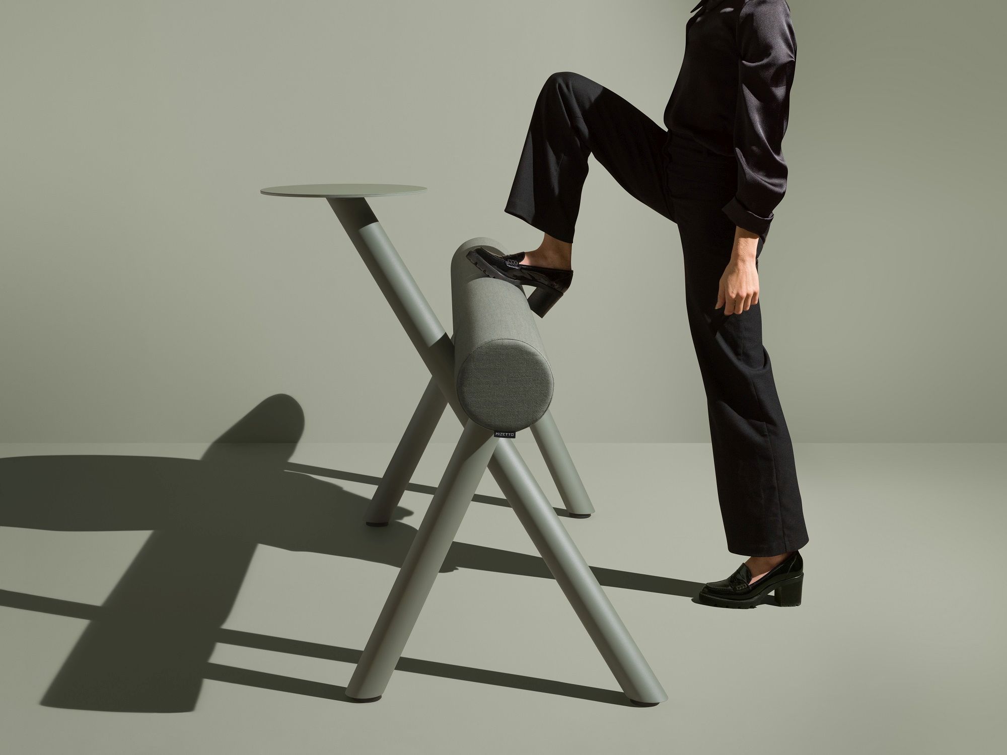 Lumber Floor Sitzmöbel Mizetto QUICK SHIP