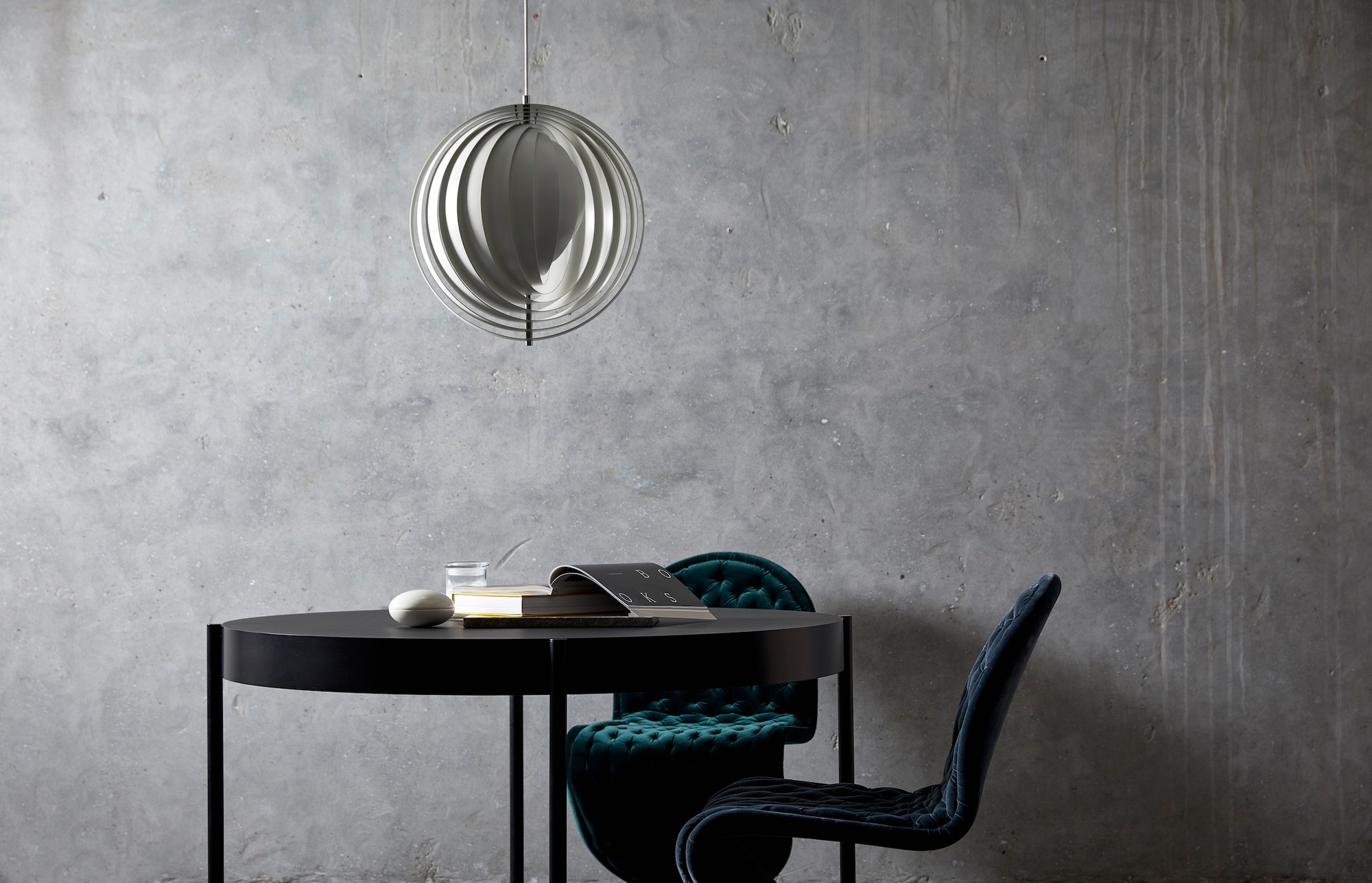 Verpan Moon Pendelleuchte, moderne Hängelampe aus Metall, Designleuchte für Wohnzimmer und Esszimmer.
