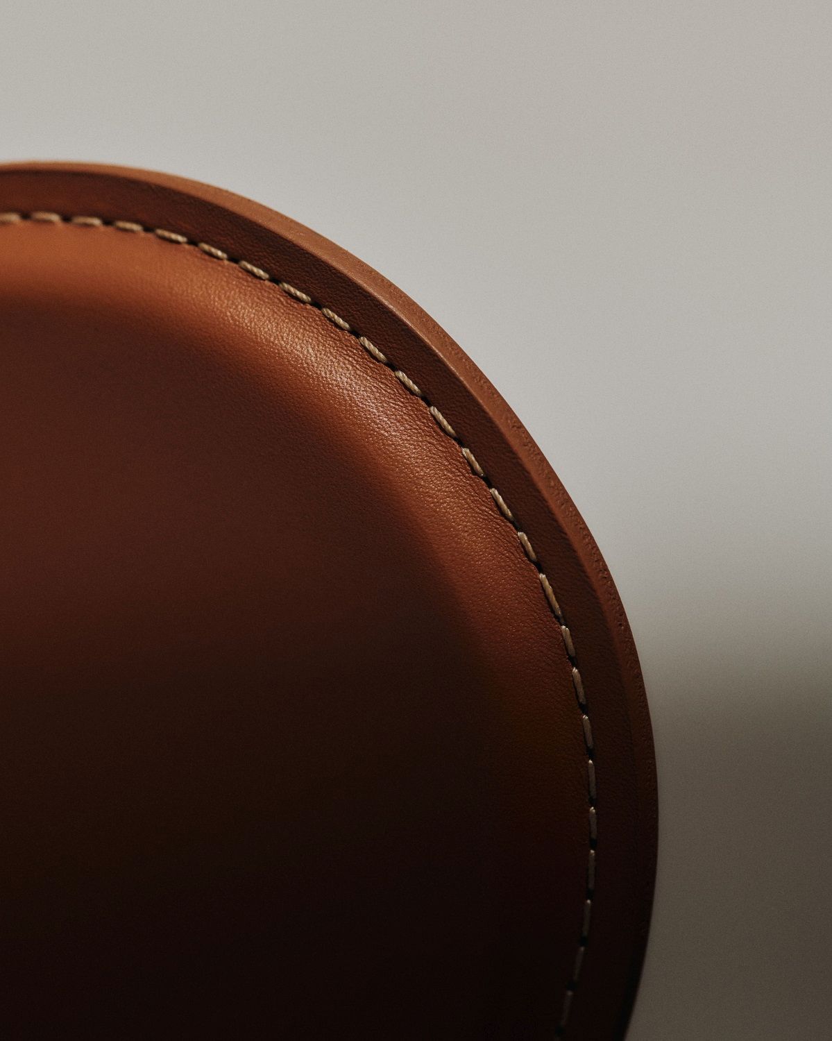 Siebener / Serie 3107 Tailored Stuhl Fritz Hansen