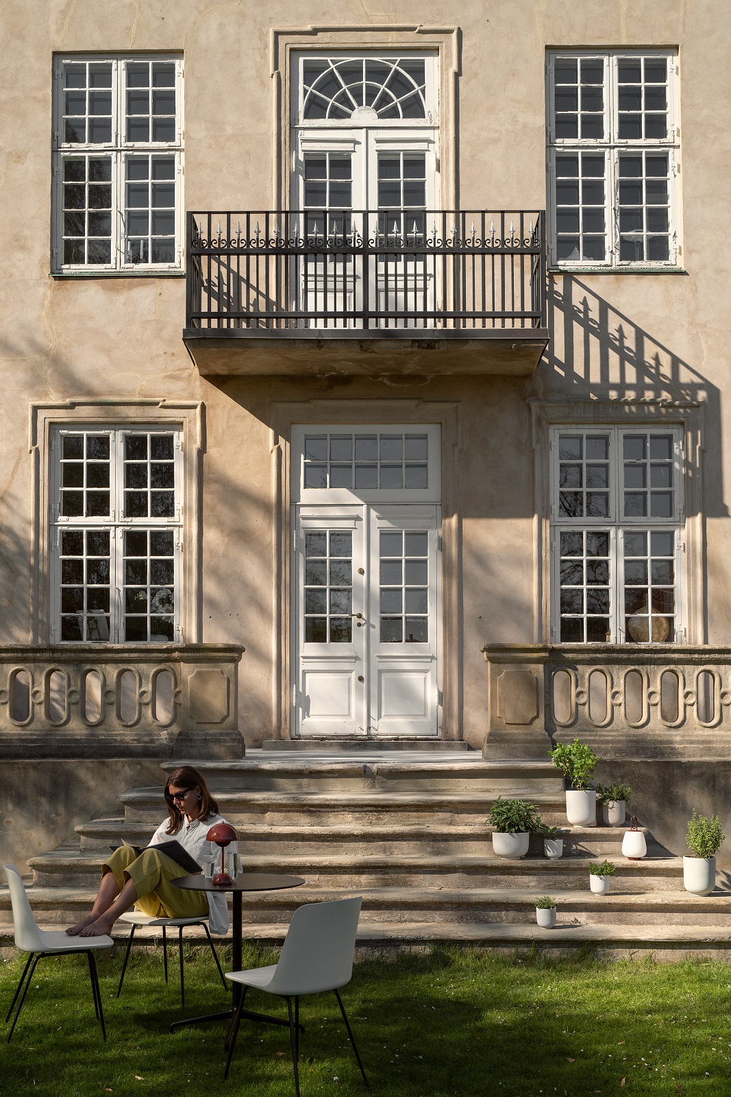 Rely HW70 Outdoor Chair Stuhl AndTradition